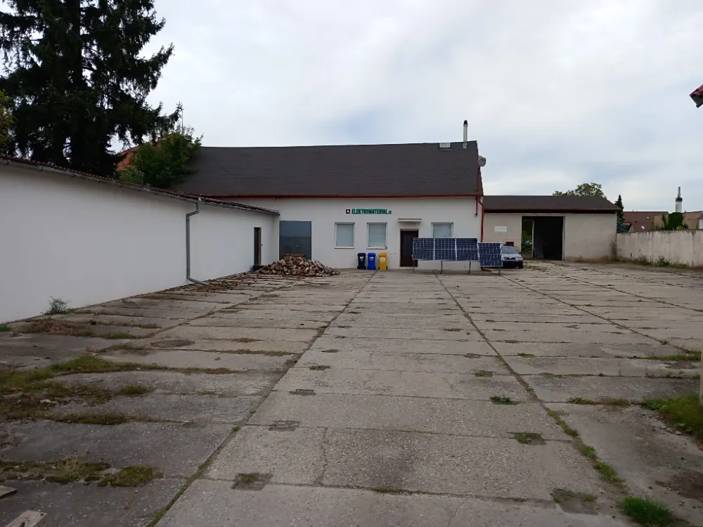 Pronájem obchodního prostoru 500 m²