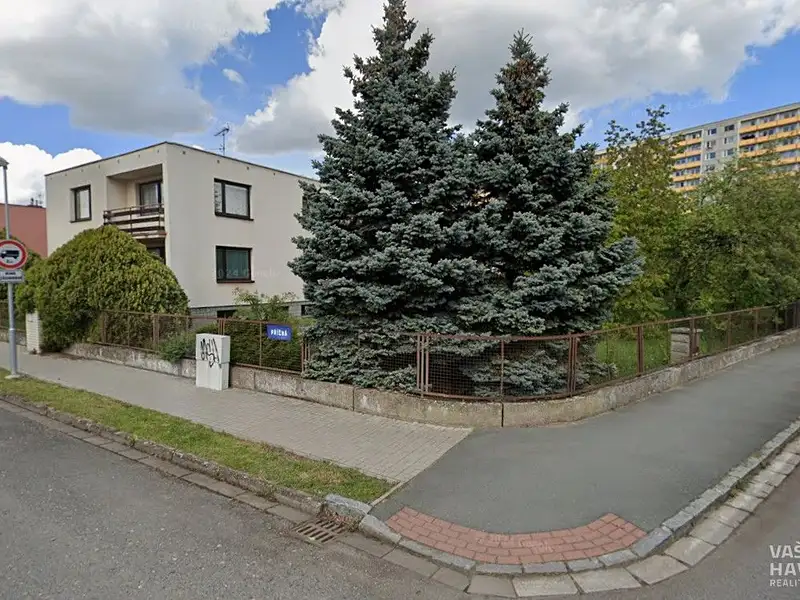 Pronájem rodinného domu 140 m², pozemek 996 m², Hradec Králové – náhled fotky 3