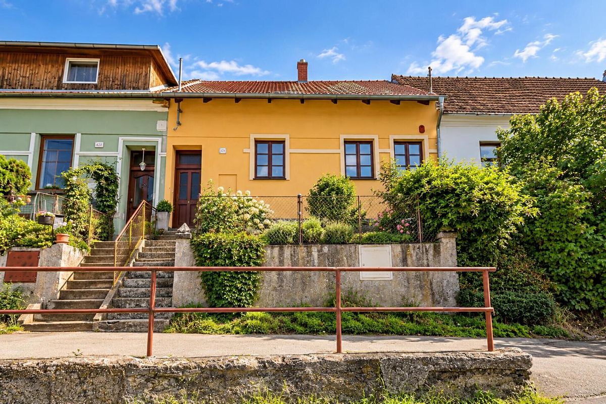 Prodej rodinného domu 124 m², pozemek 373 m² – fotografie 2
