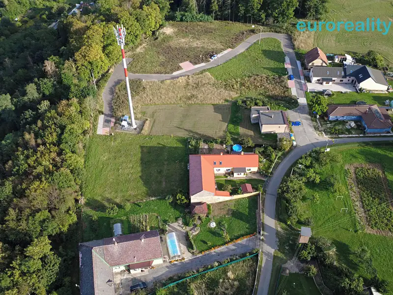 Prodej stavebního pozemku 1211 m², Niměřice – náhled fotky 3