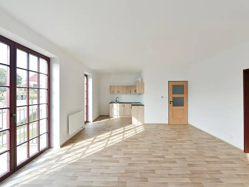Pronájem bytu 4+kk 110 m², Kosoř – náhled fotky 1