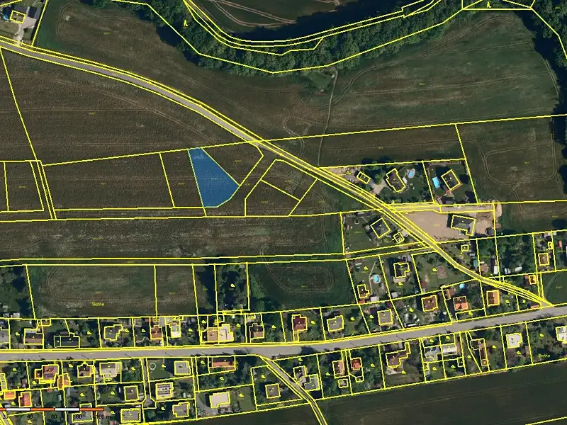 Dražba pole 1127 m², Staré Město – náhled fotky 2