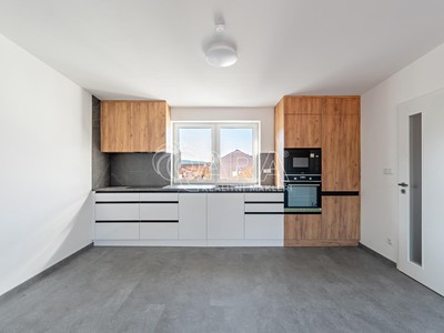 Prodej bytu 2+kk, 64 m² (3 z 16)