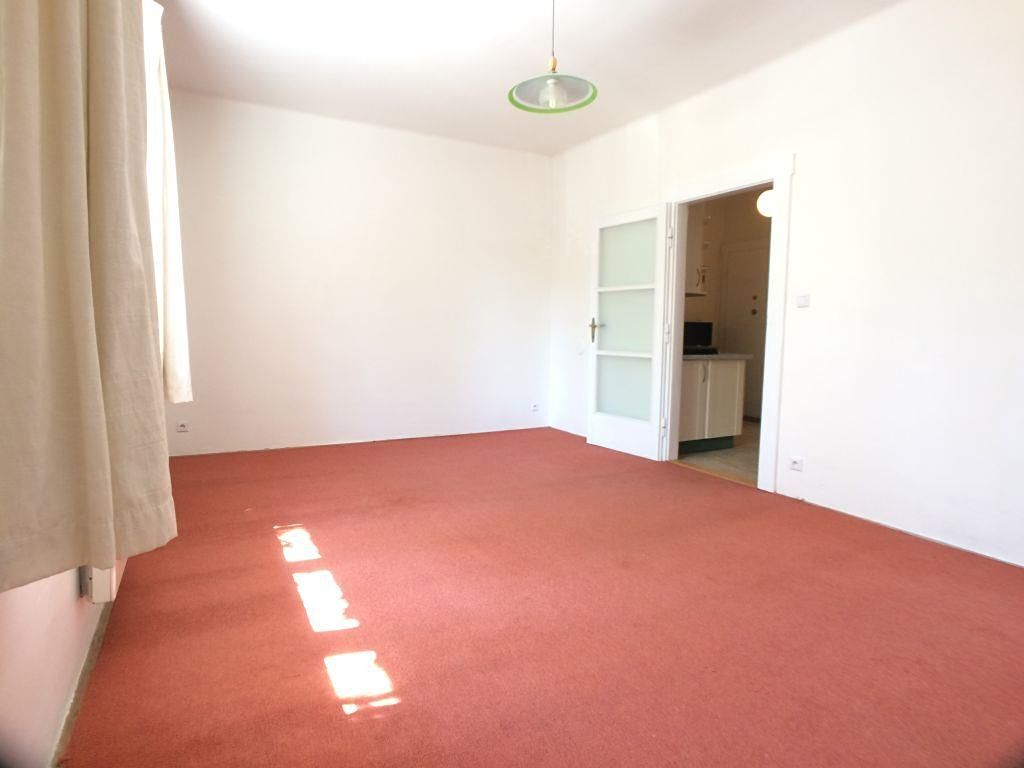 Pronájem bytu 2+1 53 m² – fotografie 2