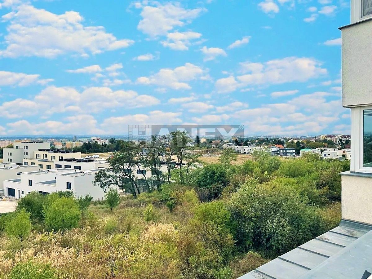 Pronájem bytu 3+kk 80 m² – fotografie 4