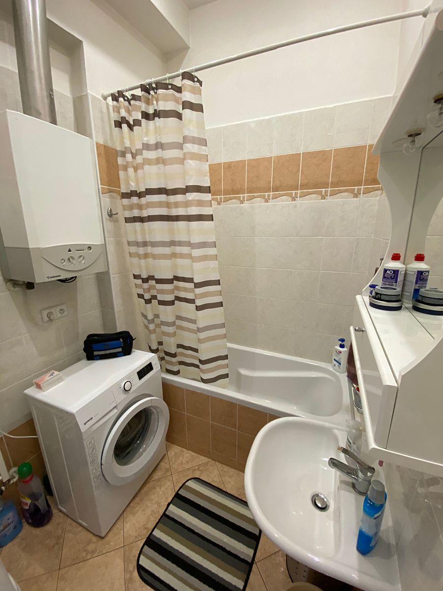Pronájem bytu 2+kk 40 m² – fotografie 2