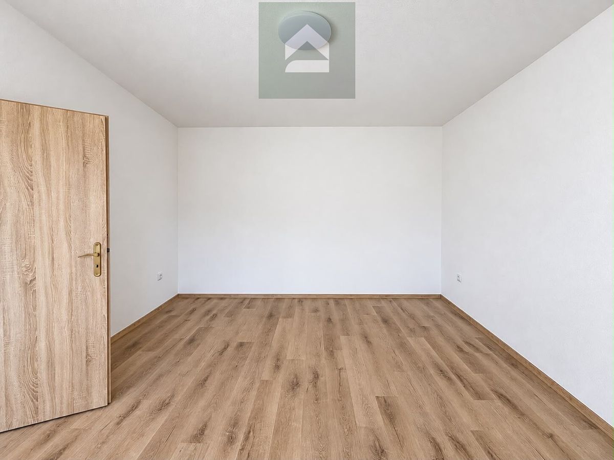Pronájem bytu 1+1 33 m² – fotografie 5