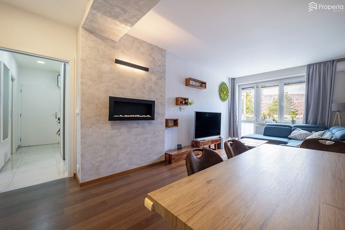 Pronájem bytu 2+1 55 m² – fotografie 2