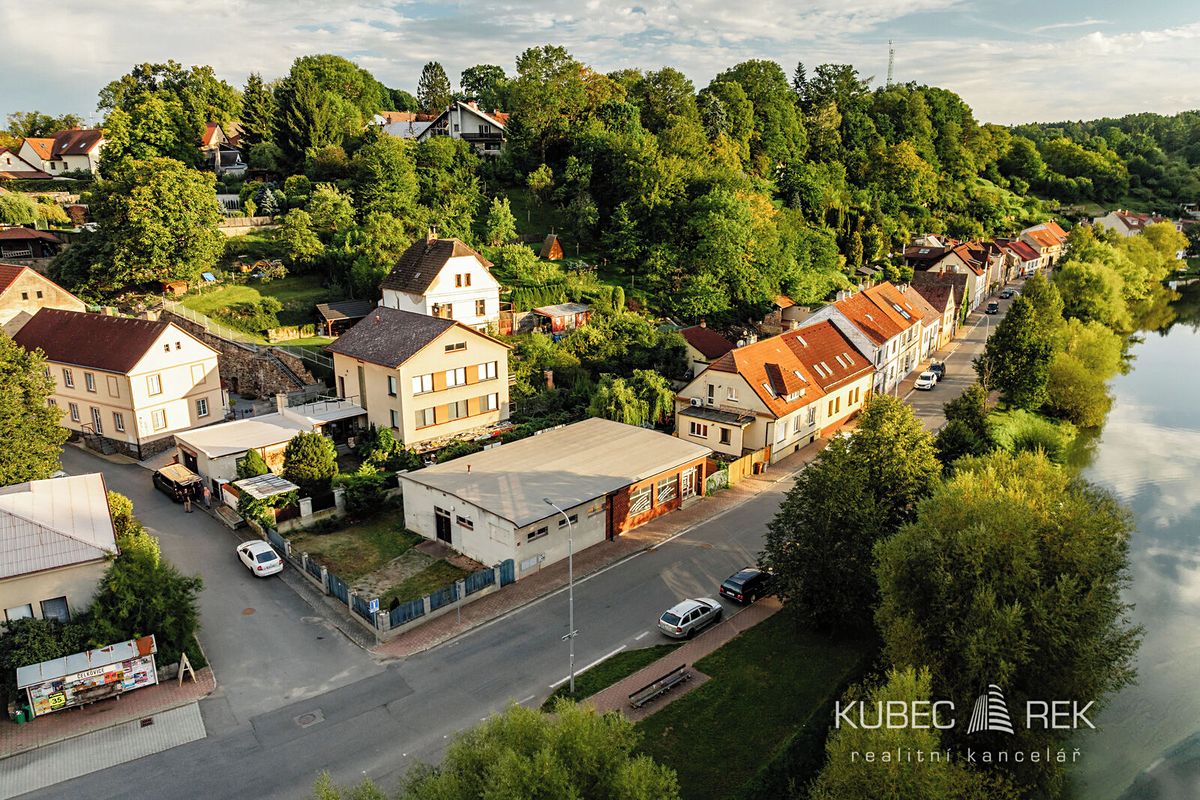 Prodej obchodního prostoru 237 m² – fotografie 4