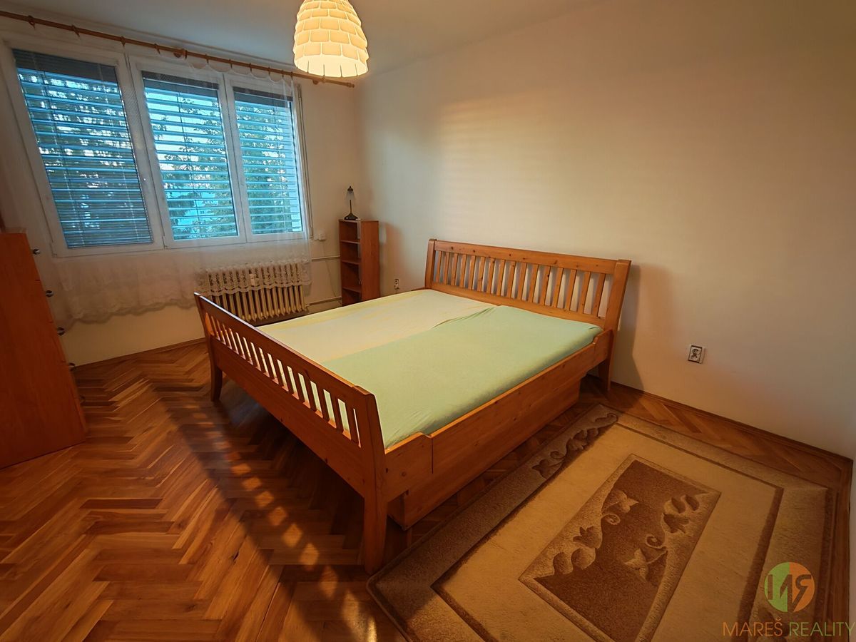Pronájem bytu 2+1 52 m² – fotografie 2