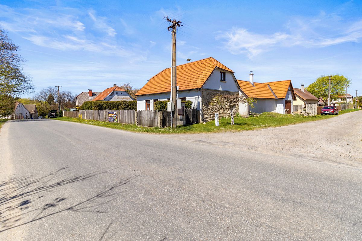 Prodej rodinného domu 85 m², pozemek 599 m² – fotografie 3