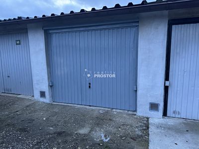 Pronájem garáže 18 m²