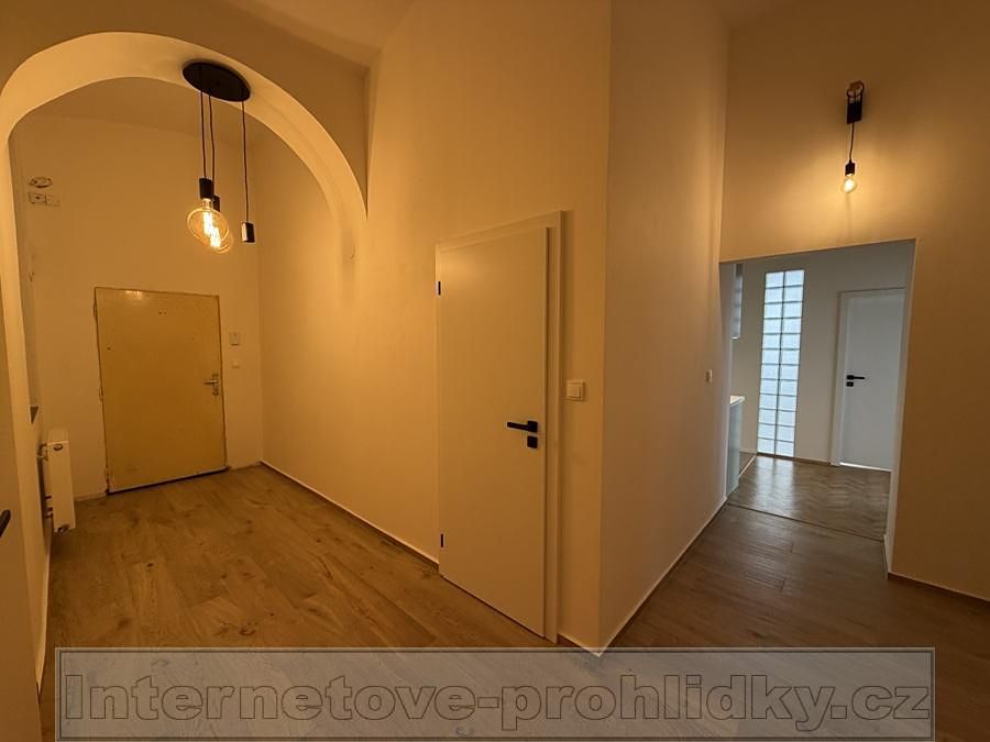Pronájem bytu 2+1 71 m² – fotografie 5