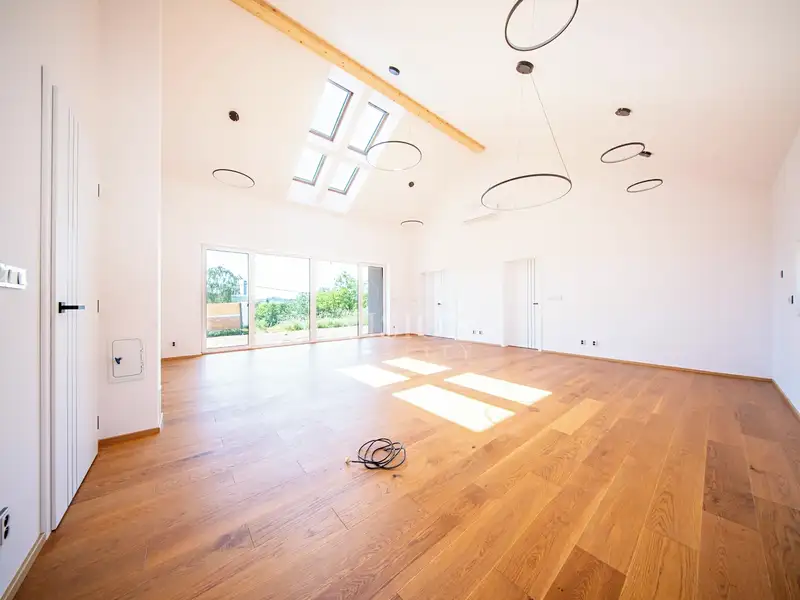 Prodej rodinného domu 147 m², pozemek 1304 m², Týnec nad Sázavou – náhled fotky 3