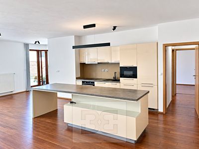 Pronájem bytu 3+kk 138 m²