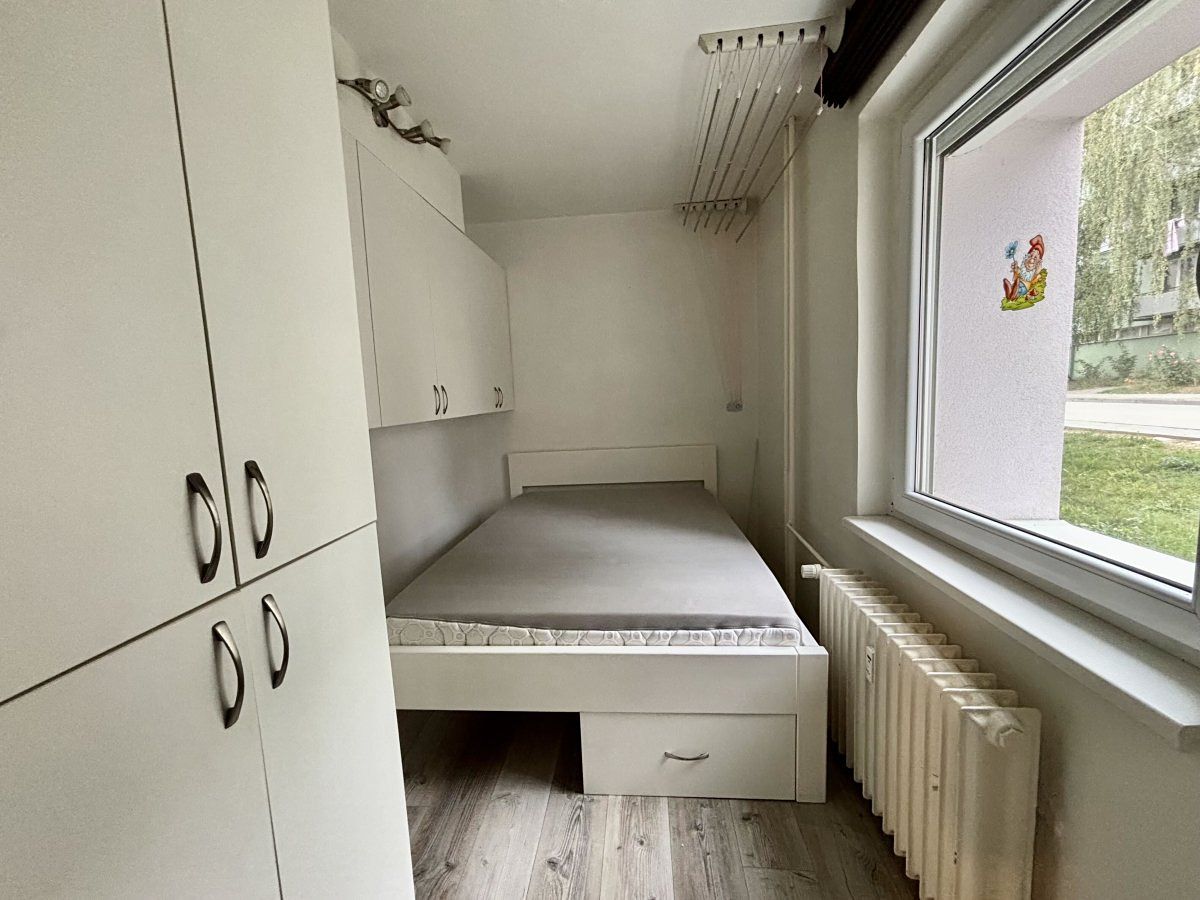 Pronájem bytu 2+kk 37 m² – fotografie 3
