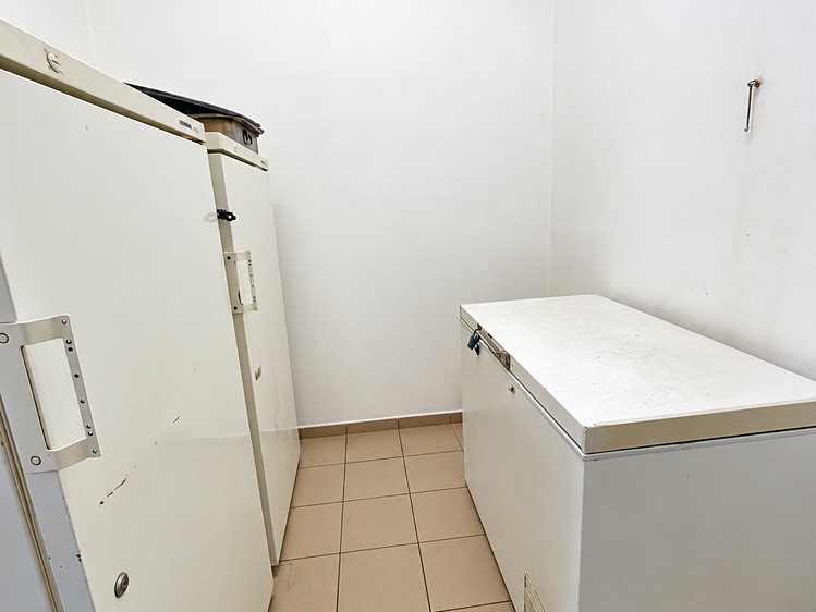 Комерційне приміщення на продаж, 447 м² (16 з 28)