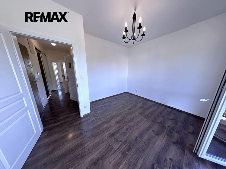 Pronájem bytu 3+kk, 55 m² (16 z 24)