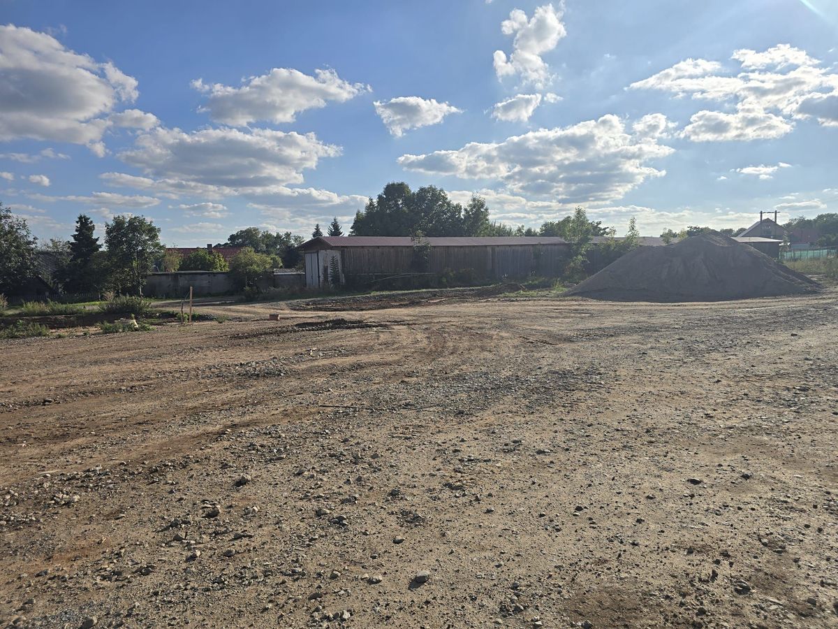 Prodej stavebního pozemku 831 m² – fotografie 3