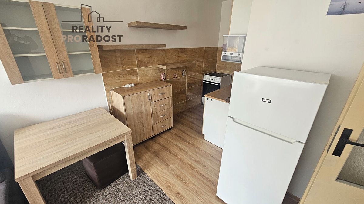 Pronájem bytu 2+kk 39 m² – fotografie 4