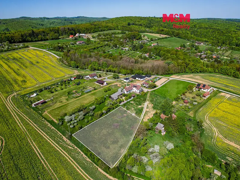 Prodej stavebního pozemku 3259 m², Halenkovice – náhled fotky 1