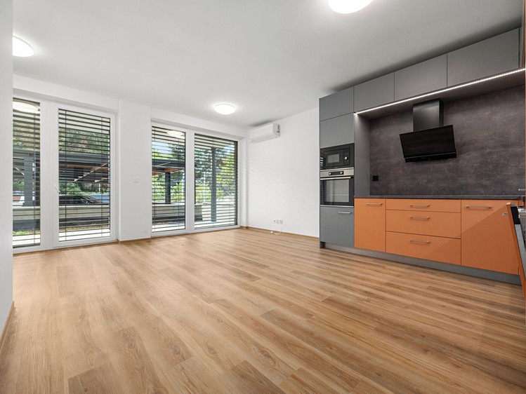 Prodej bytu 3+kk, 65 m² (5 z 14)