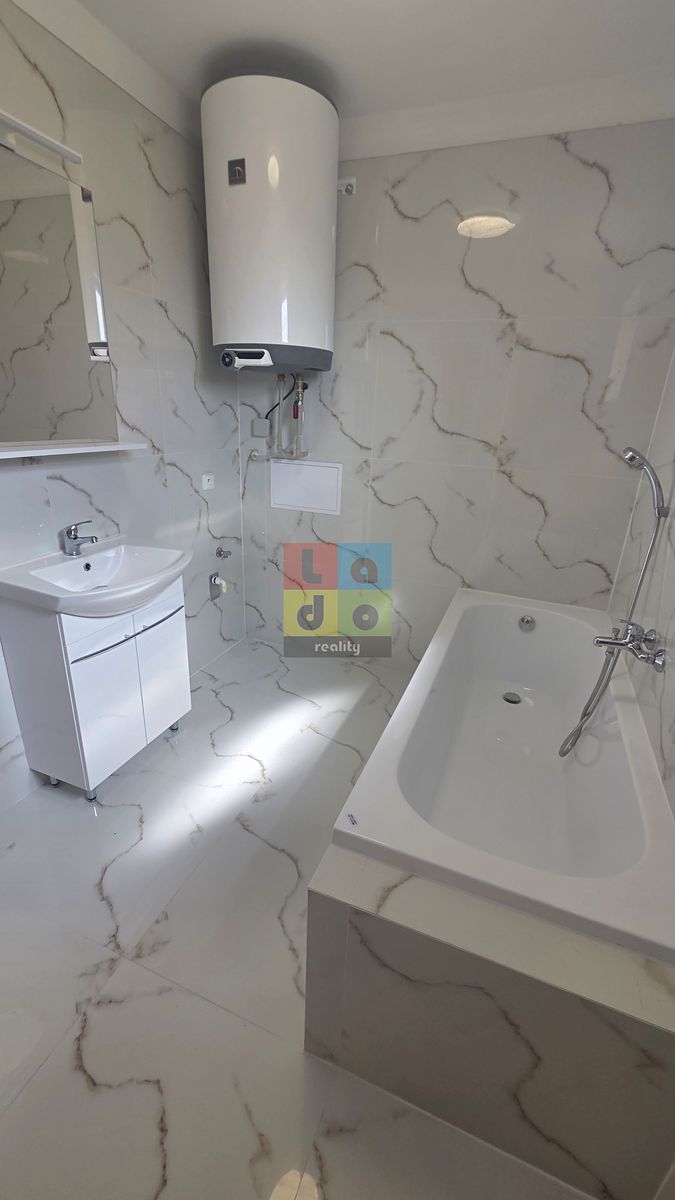 Pronájem bytu 2+kk 47 m² – fotografie 5