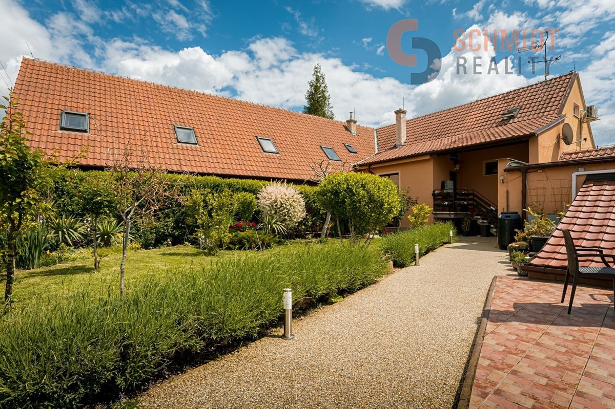 Prodej vícegeneračního domu 450 m², pozemek 637 m², Podivín – fotka 1 z 3