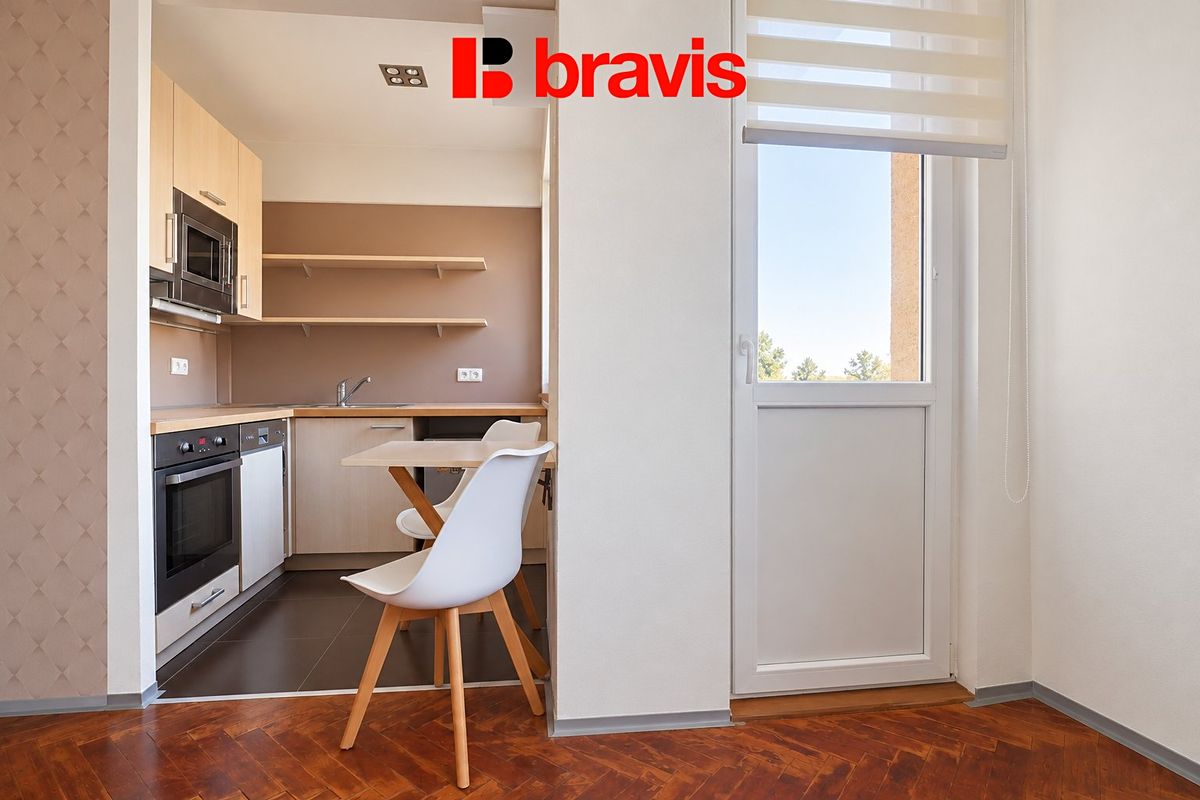 Pronájem bytu 1+kk 29 m² – fotografie 2