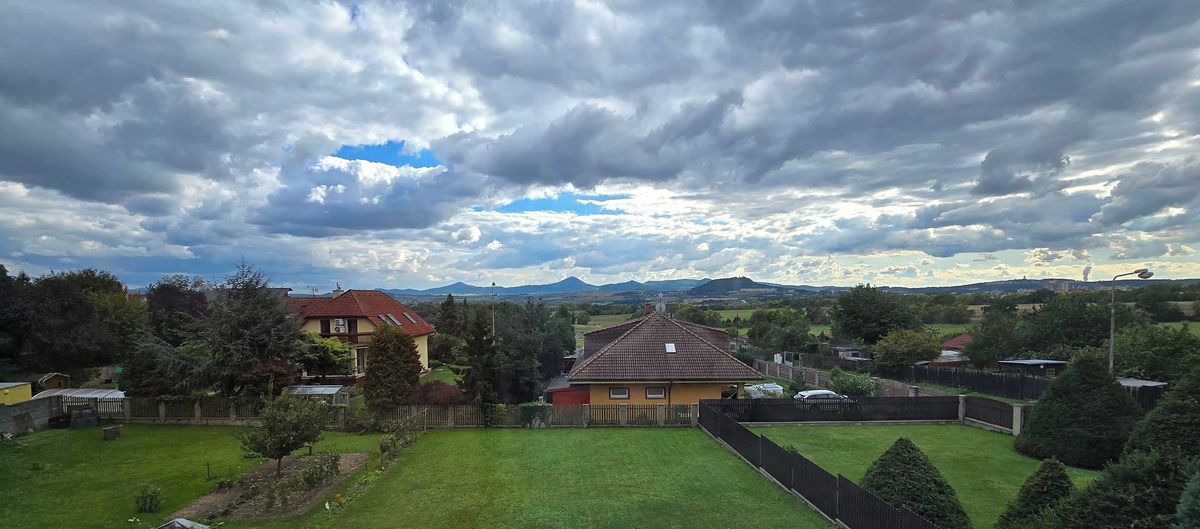 Prodej rodinného domu 400 m², pozemek 700 m² – fotografie 3