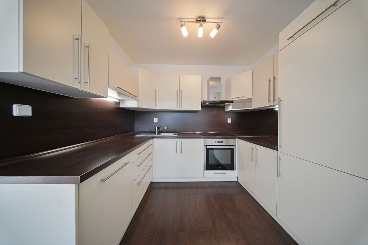 Pronájem bytu 3+kk 67 m² – fotografie 2