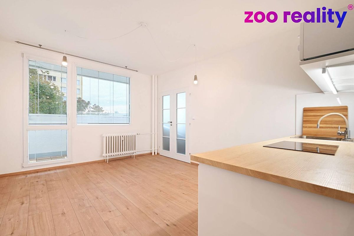 Pronájem bytu 2+kk 31 m² – fotografie 3