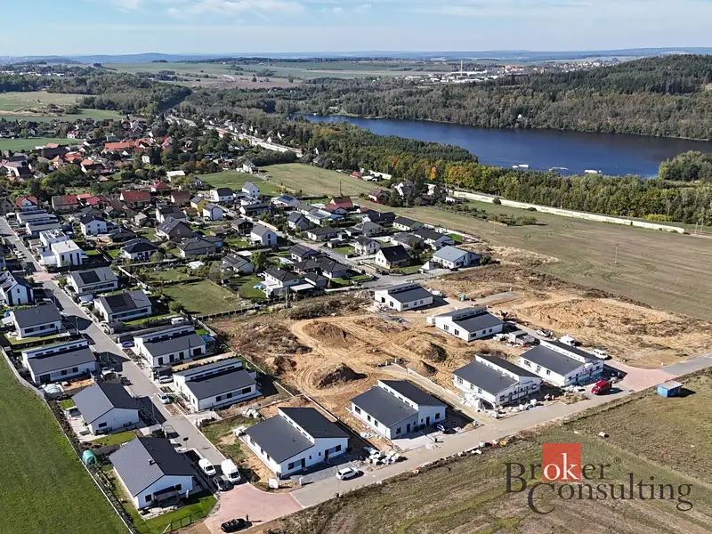 Prodej rodinného domu 100 m², pozemek 472 m², Ejpovice – náhled fotky 2