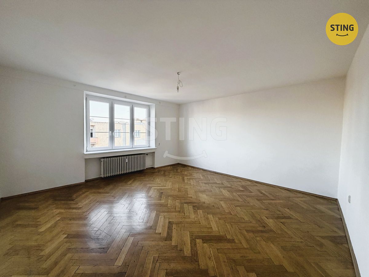 Pronájem bytu 1+kk 43 m² – fotografie 2