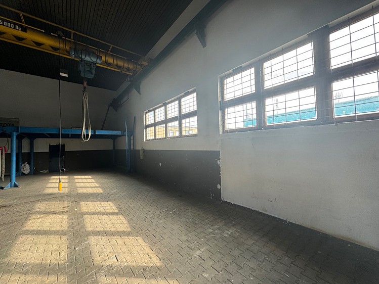 Pronájem komerčního prostoru, 260 m² (3 z 9)