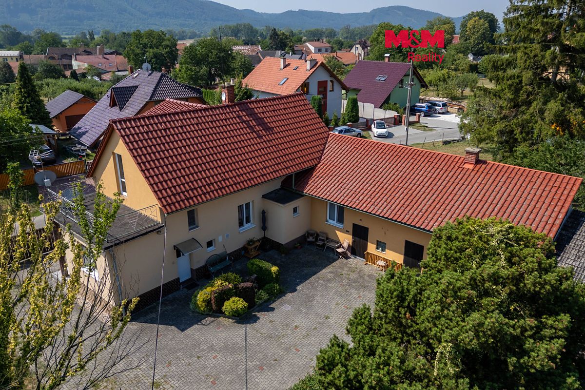 Prodej rodinného domu 120 m², pozemek 2765 m²