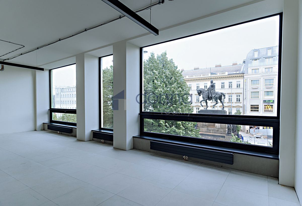 Pronájem kanceláře 113 m²