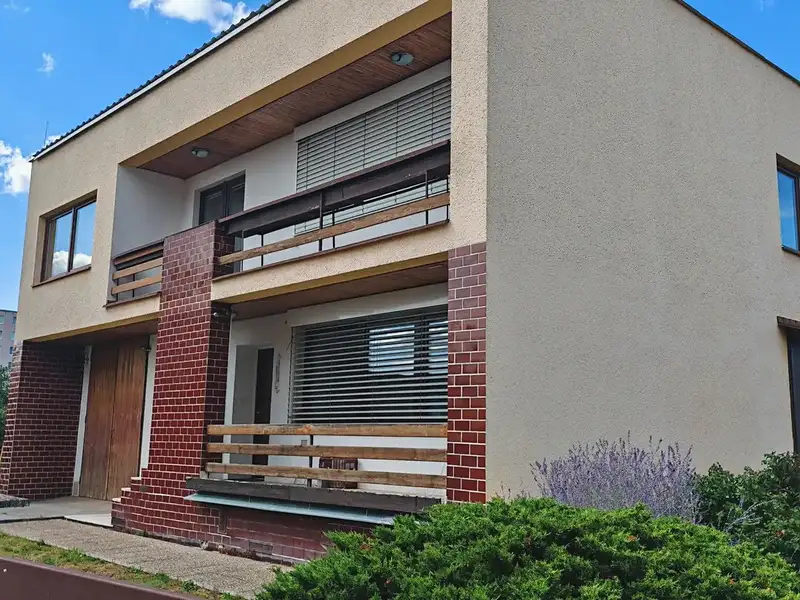 Pronájem rodinného domu 170 m², pozemek 400 m², Žatec – náhled fotky 2