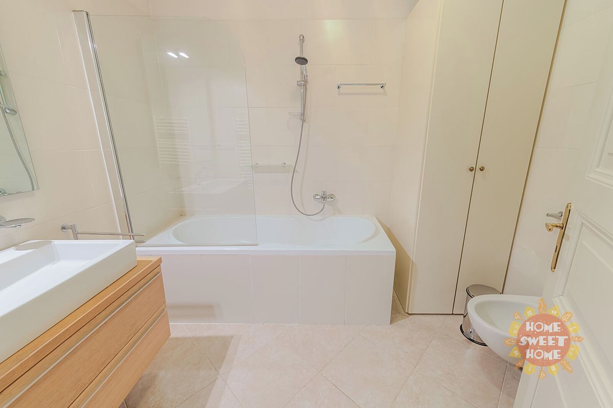 Pronájem bytu 3+kk 110 m² – fotografie 4