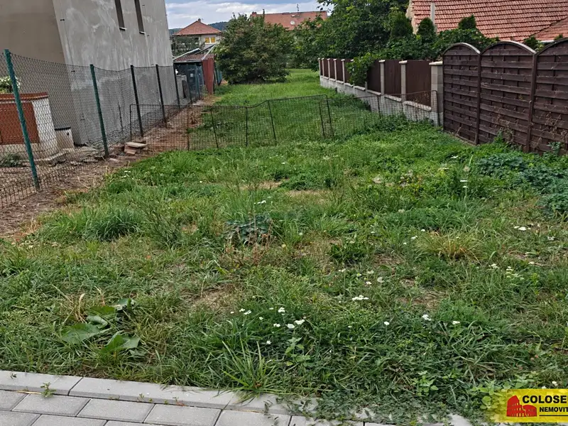Prodej stavebního pozemku 1180 m², Drnovice – náhled fotky 2