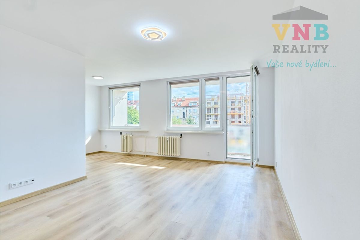 Pronájem bytu 4+1 82 m² – fotografie 5