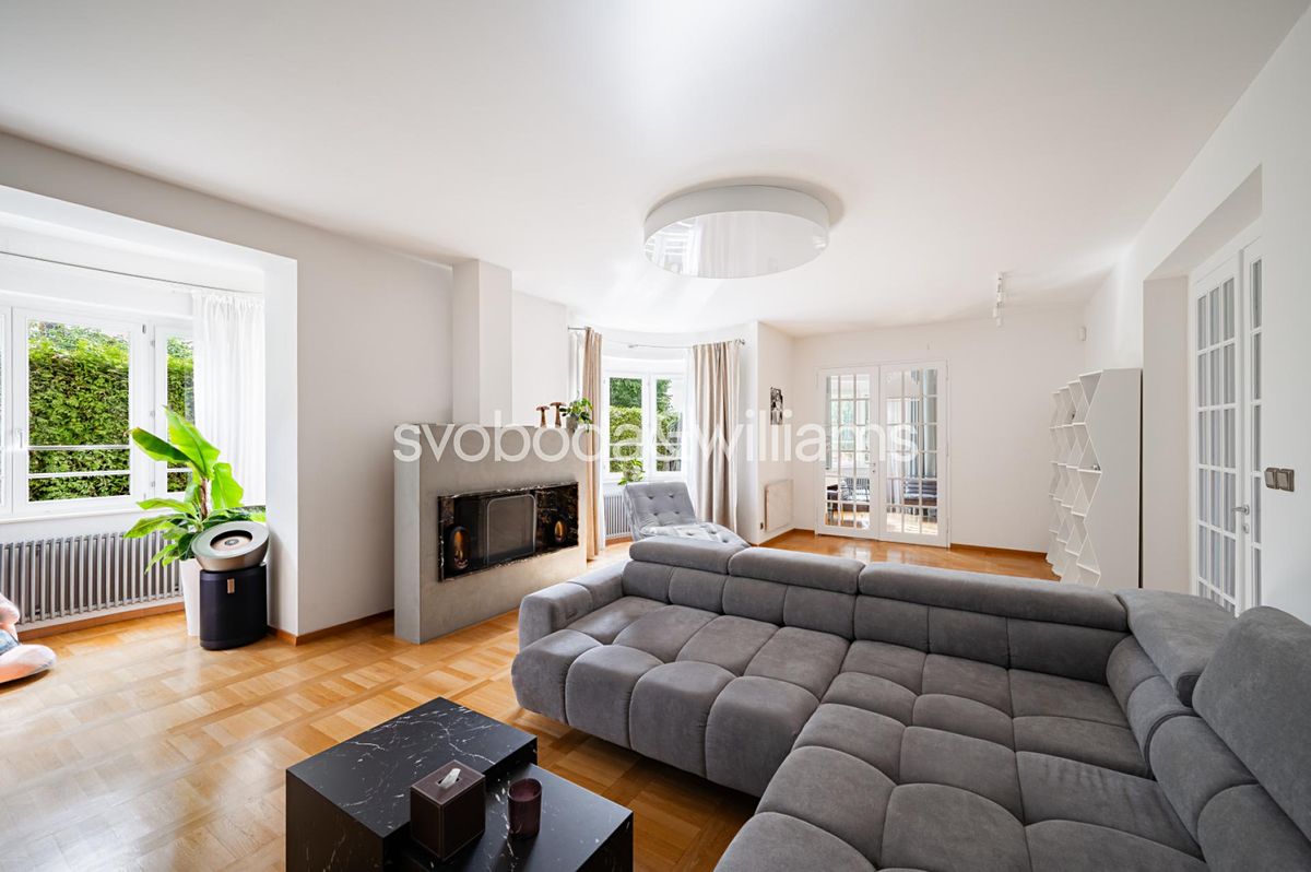 Prodej rodinného domu 475 m², pozemek 497 m², Praha – fotka 1 z 3