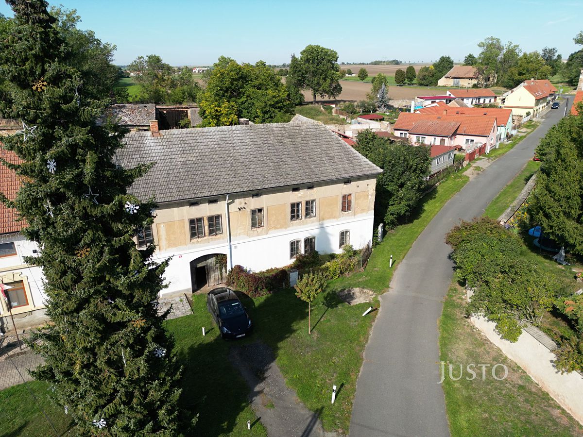 Prodej rodinného domu 180 m², pozemek 3198 m² – fotografie 2