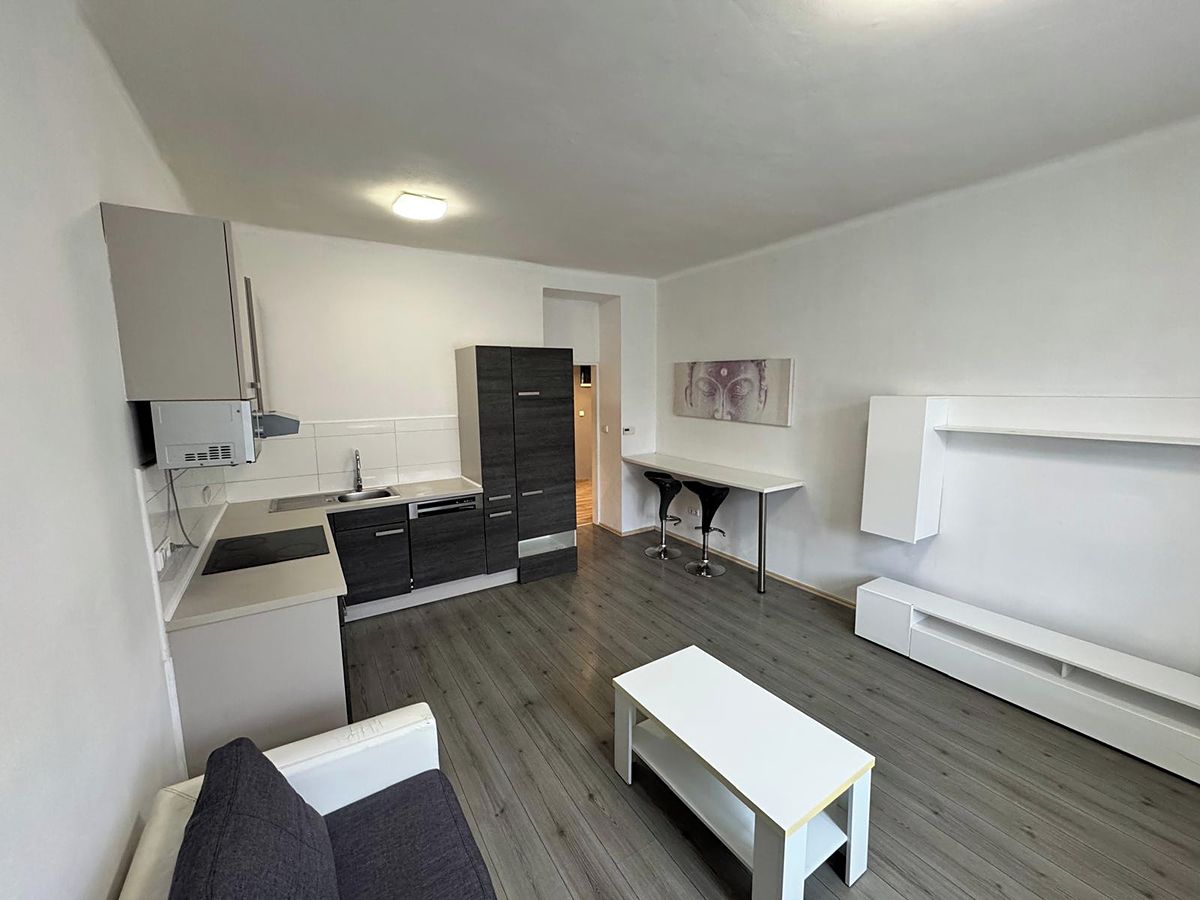 Pronájem bytu 2+kk 49 m²