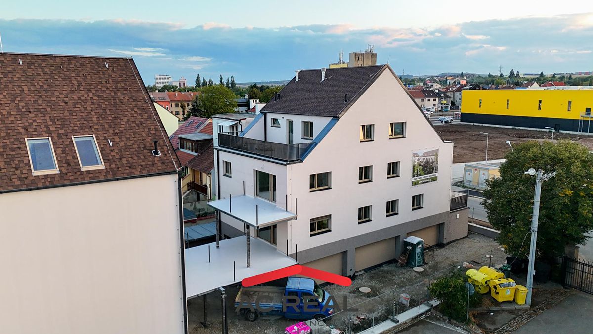 Prodej bytu 4+kk 83 m²