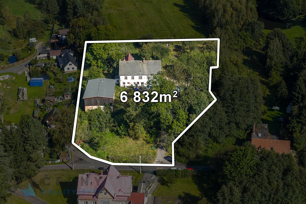 Prodej stavebního pozemku 6832 m²