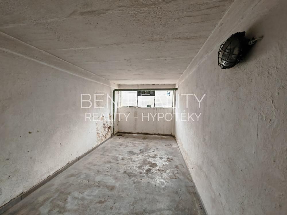 Pronájem garáže 16 m² – fotografie 2