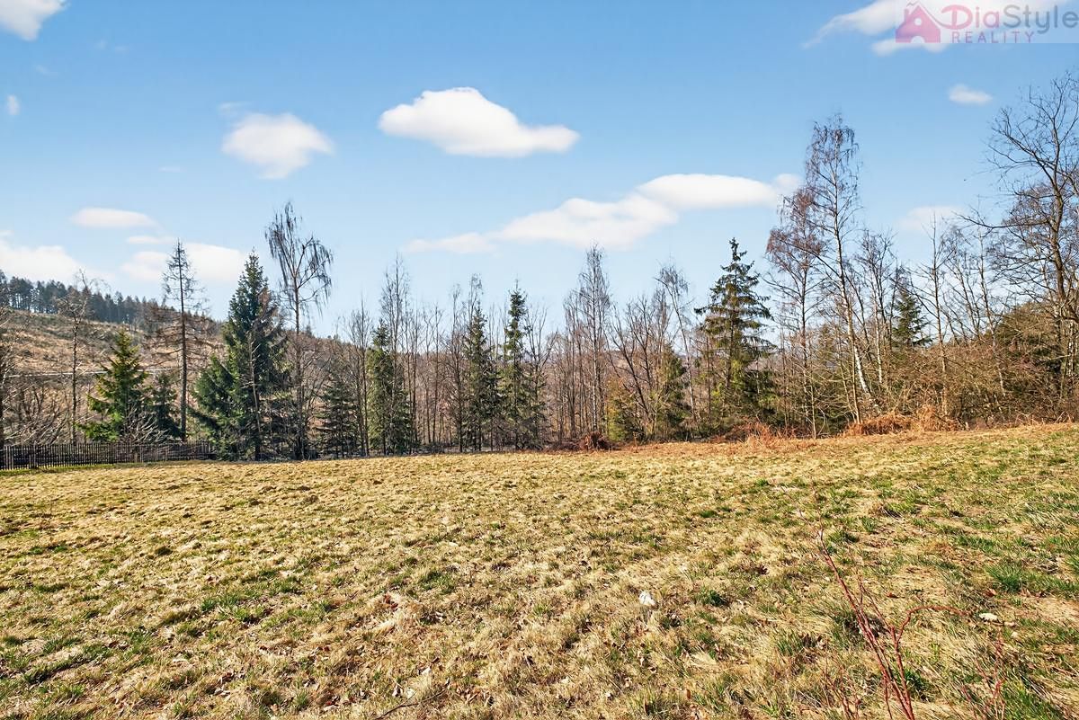 Prodej stavebního pozemku 5735 m²