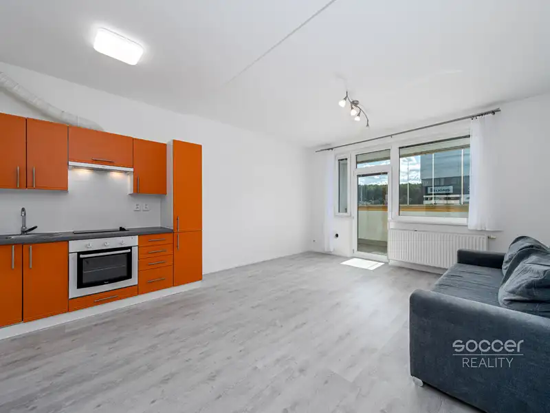 Prodej bytu 1+kk 32 m², Praha – náhled fotky 1