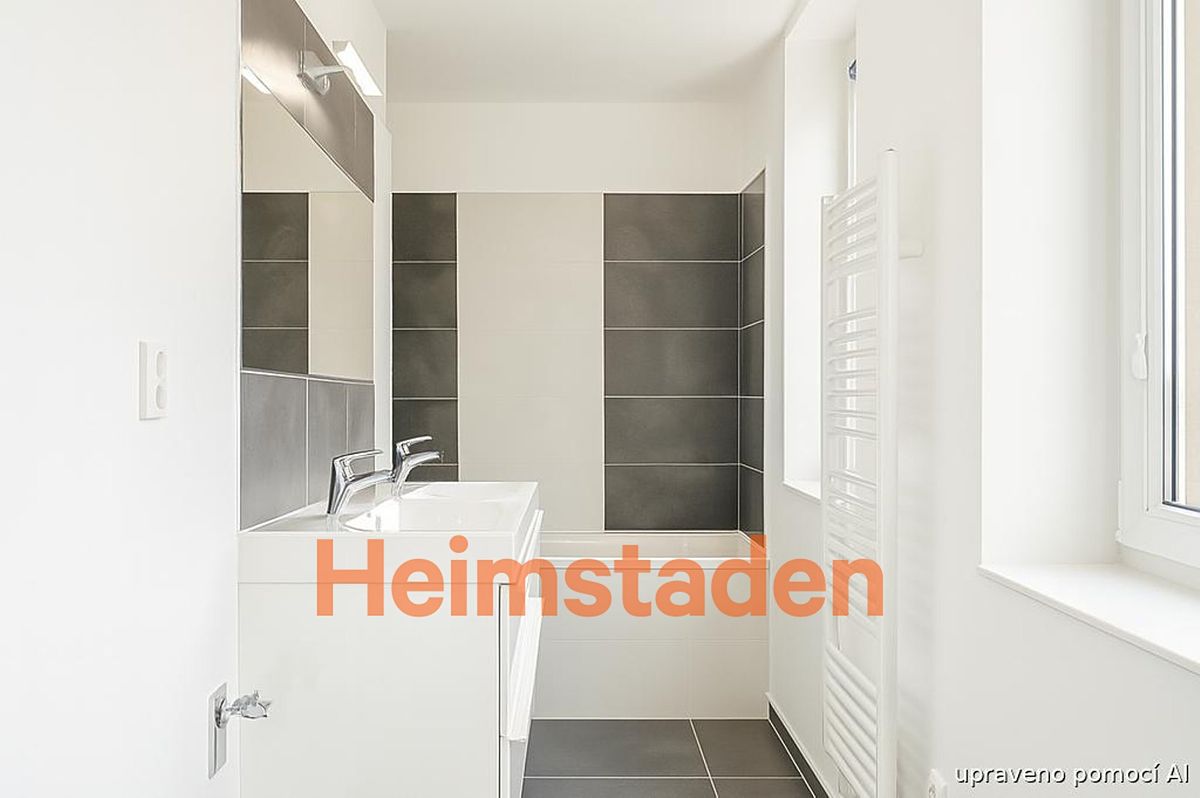 Pronájem bytu 4+kk 105 m² – fotografie 4